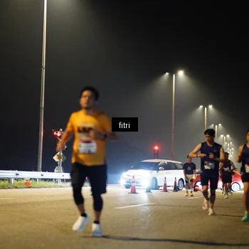 Runner Photo 7407939