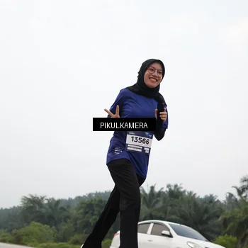 Runner Photo 7407987
