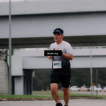 Runner Photo 7407989