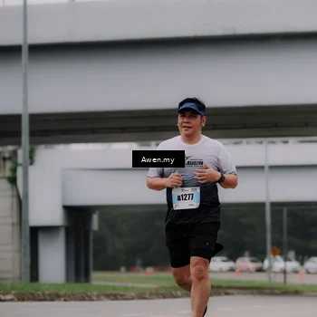 Runner Photo 7408002