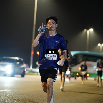 Runner Photo 7408005