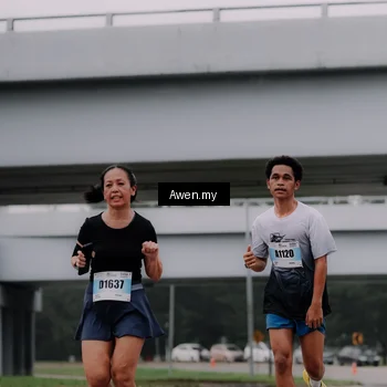 Runner Photo 7408024