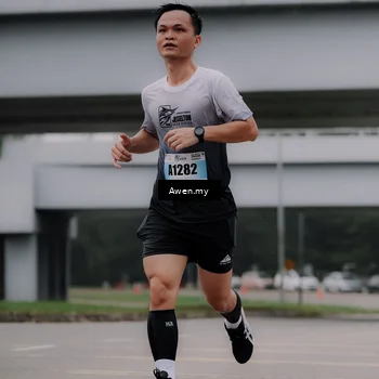 Runner Photo 7408039