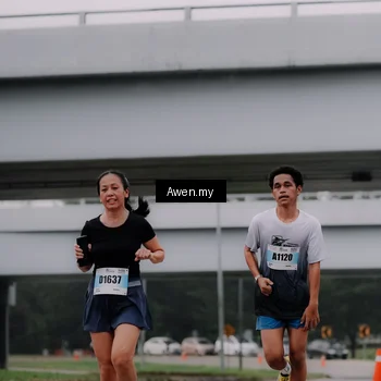 Runner Photo 7408044