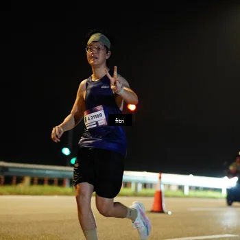 Runner Photo 7408079