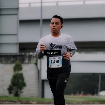 Runner Photo 7408086