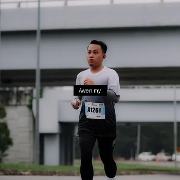 Runner Photo 7408098
