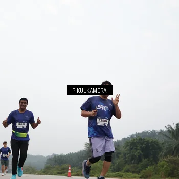 Runner Photo 7408126