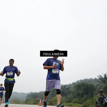Runner Photo 7408144