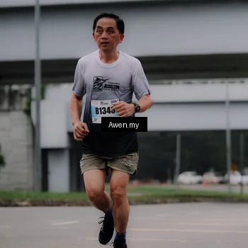 Runner Photo 7408196