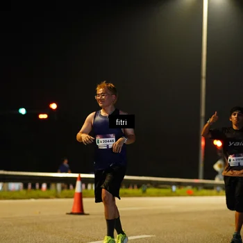 Runner Photo 7408213