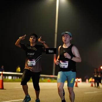 Runner Photo 7408274