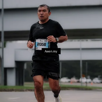 Runner Photo 7408276