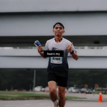 Runner Photo 7408313