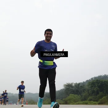 Runner Photo 7408325