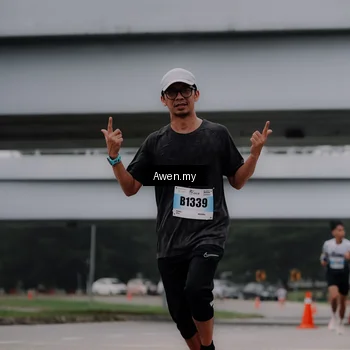 Runner Photo 7408341