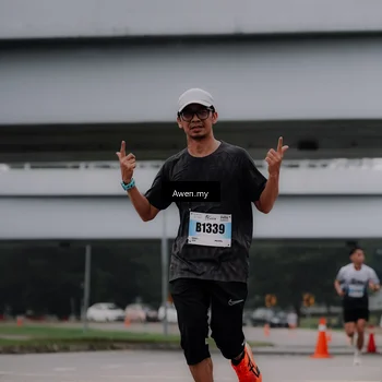 Runner Photo 7408344