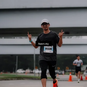 Runner Photo 7408355