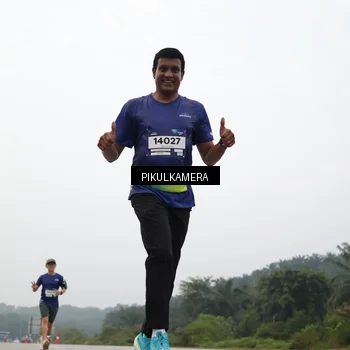 Runner Photo 7408372