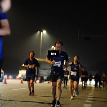 Runner Photo 7408397