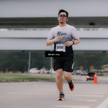Runner Photo 7408400