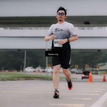 Runner Photo 7408401