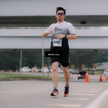Runner Photo 7408408