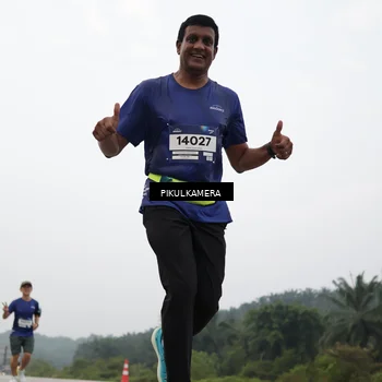 Runner Photo 7408412