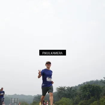 Runner Photo 7408443