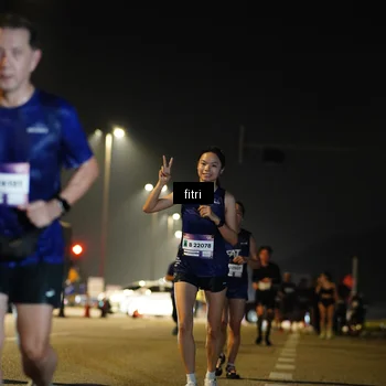 Runner Photo 7408445