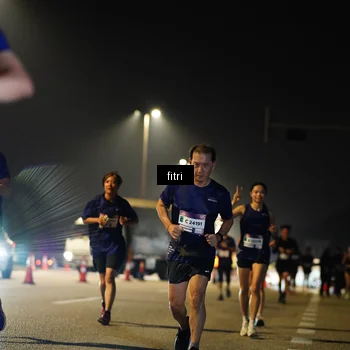 Runner Photo 7408448