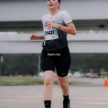 Runner Photo 7408455