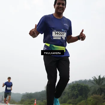Runner Photo 7408466