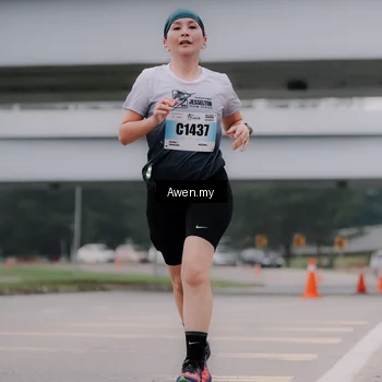 Runner Photo 7408480
