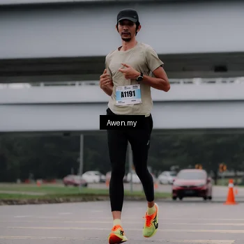 Runner Photo 7408510