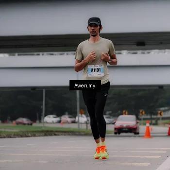 Runner Photo 7408519