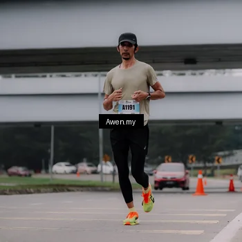 Runner Photo 7408521