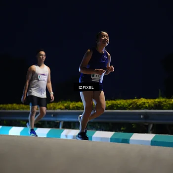 Runner Photo 7408533