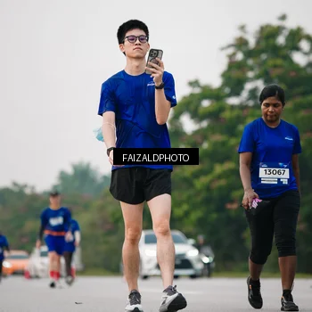 Runner Photo 7408541