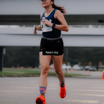 Runner Photo 7408554