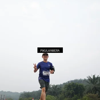 Runner Photo 7408611