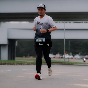Runner Photo 7408625