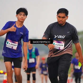 Runner Photo 7408643