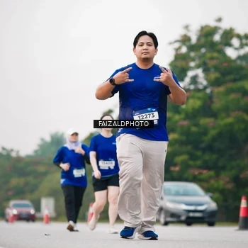 Runner Photo 7408680