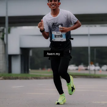 Runner Photo 7408710