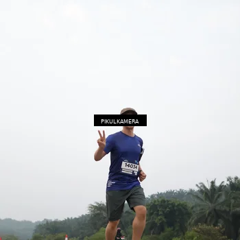 Runner Photo 7408732