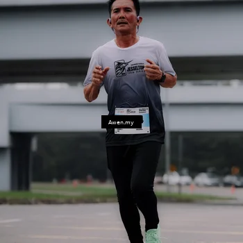 Runner Photo 7408743