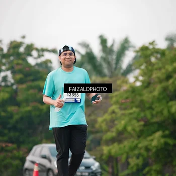 Runner Photo 7408747