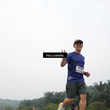 Runner Photo 7408840