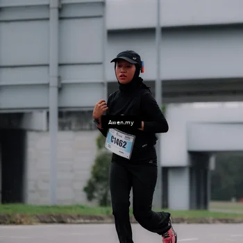 Runner Photo 7408863